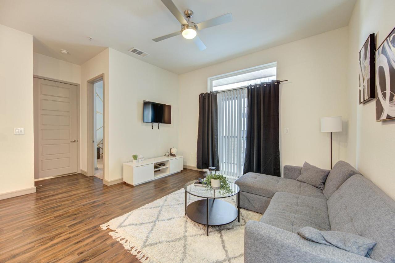 Urban Escape 1br,pool,gym,rooftop Serenity, Petsok Apartamento *